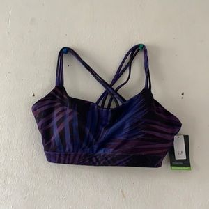 Medium supper cross back sports bra